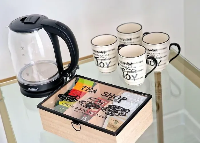 Central Luxe - Elisha Apartment