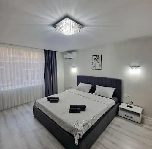 Apartment Central Luxe - Elisha Warna